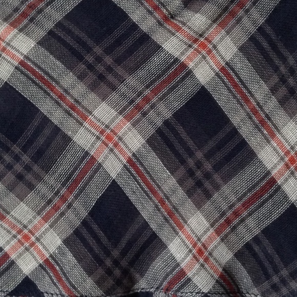 NWT Ash & Ember Women’s Plaid Button Down Shirt - Picture 4 of 8